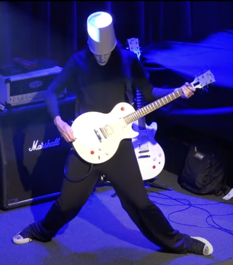 daily buckethead tweet media