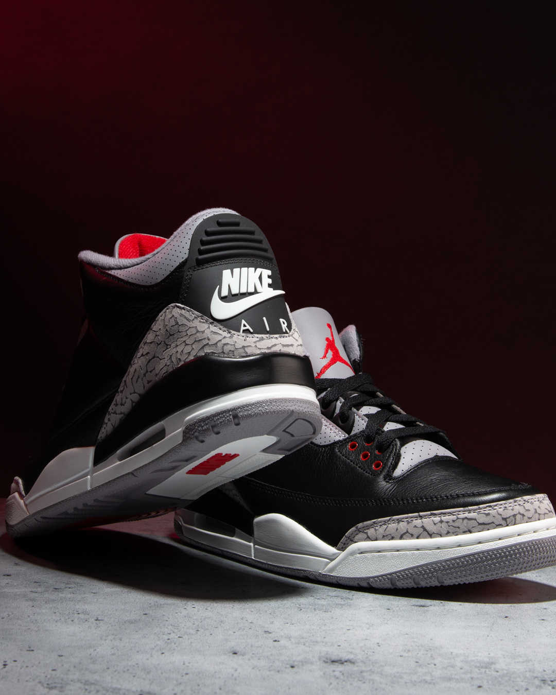 Foot Locker on X The unmistakable OG. One of the most illustrious Jordan silhouettes of all time The Jordan Retro 3 Black Cement is rooted in both history culture. Reserve your