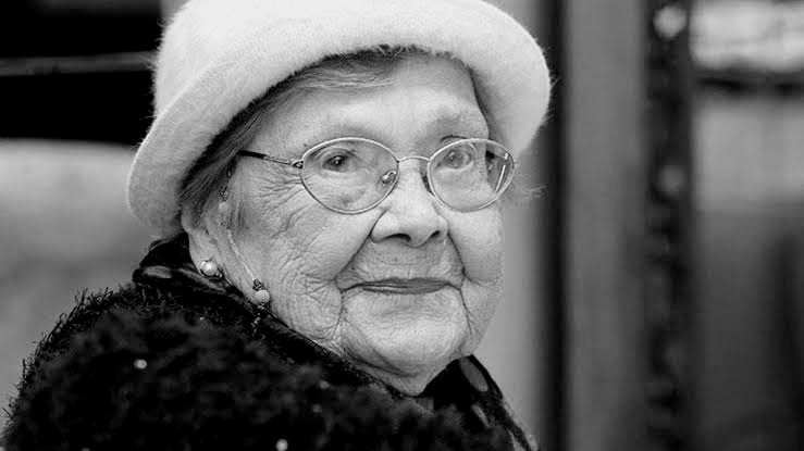 Türk kültürüne ve tarihine eşsiz katkılar sunmuş, Sümerolog, arkeolog ve dilbilimci Muazzez İlmiye Çığ’ın vefatını derin bir üzüntüyle öğrendim.

Ömrünü insanlık tarihinin en eski izlerini aydınlatmaya adamış bu değerli bilim insanımız, araştırmaları ve eserleriyle nesiller boyu