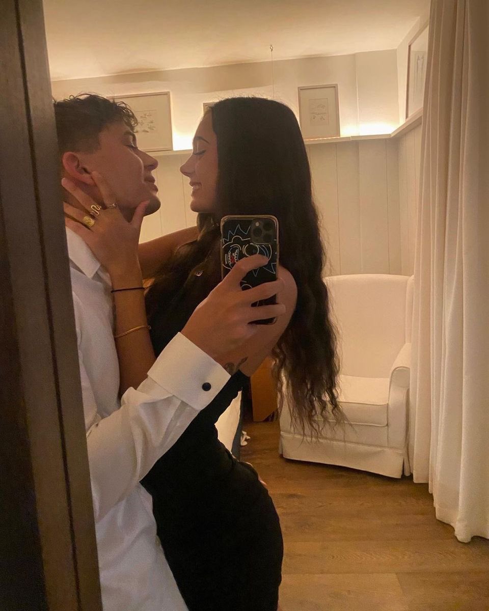 Bella_a_Styles's tweet photo. Happy birthday to my future husband, the love of my life! I adore you, today and always 🧡 https://t.co/WMKPmhbHoi