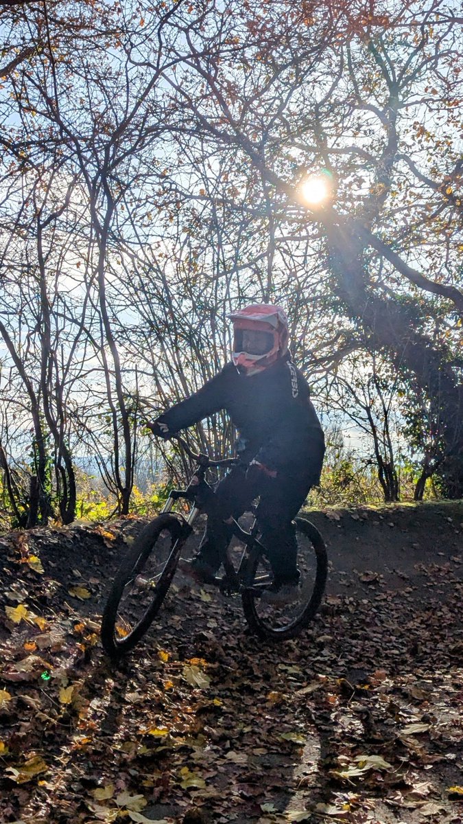 Andy Hodson tweet media