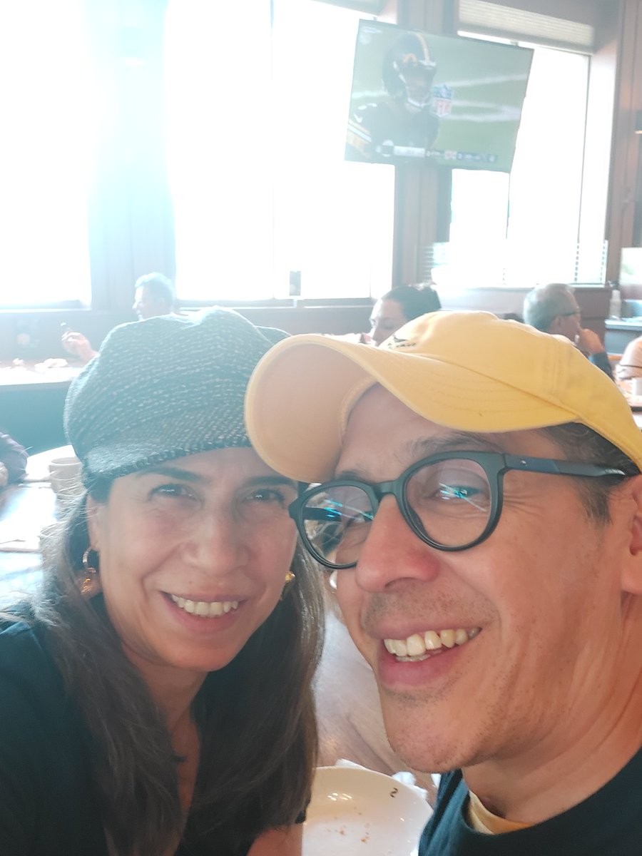 LuneVanille's tweet photo. @FOXImpactoNFL Vamos Steelers!!!! 
@pl https://t.co/hrSzD9T6t5