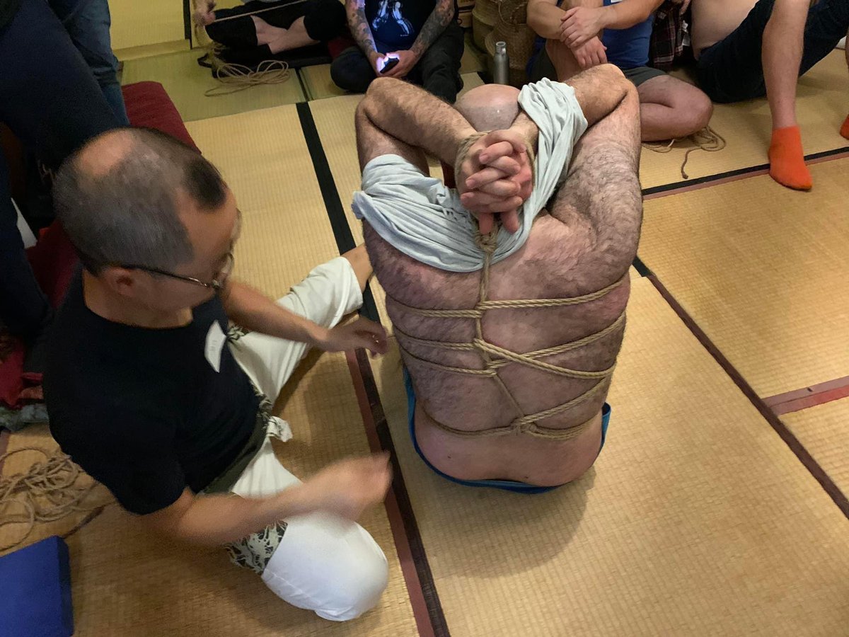 MenTyingMenVan's tweet photo. It has been over 1 year since the inception of Men Tying Men in Vancouver’s first class on Nov 13, 2023.    

Thank you to VML, Vancouver Men in Leather who collaborated with me initially to kick start this program. 

Thank you to all those who participated. https://t.co/byDeOMw1Fy