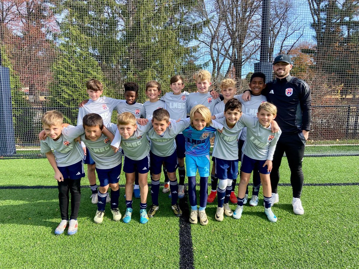 The 2014 Wolves Navy close out the fall Acela season with a 2-0 win and finish with a final record of 7-1-1!!! Well done boys!!