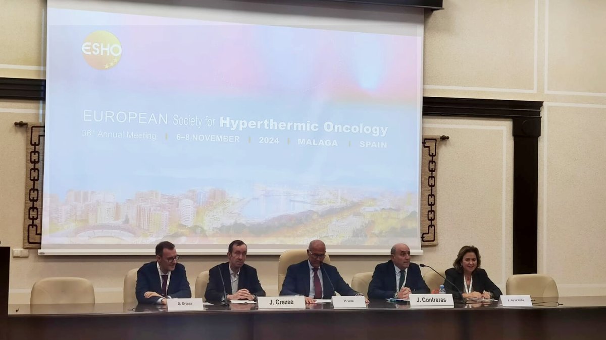 Clinica_Teknon's tweet photo. 🏥 Esta semana hemos conocido que Centro Médico Teknon participa en la 36ª reunión anual de la #ESHO, donde expertos internacionales se han reunido para profundizar en los avances de la hipertermia oncológica como terapia complementaria en el tratamiento del cáncer.

➡️ https://t.co/57oZhgoIpF

#InstitutoOncológicoBCN