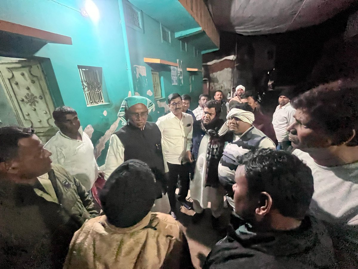 आज बाघमारा के खुदनडीह में जनसंपर्क के दौरान |🙏