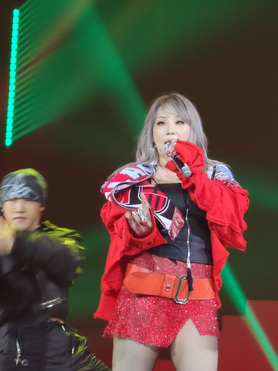 thegeekmechanic's tweet photo. Never before seen photos of 2NE1 because I took them. 

#2NE1_WELCOMEBACKINMANILA #2NE1_WELCOMEBACK https://t.co/F9zCNpFCzT