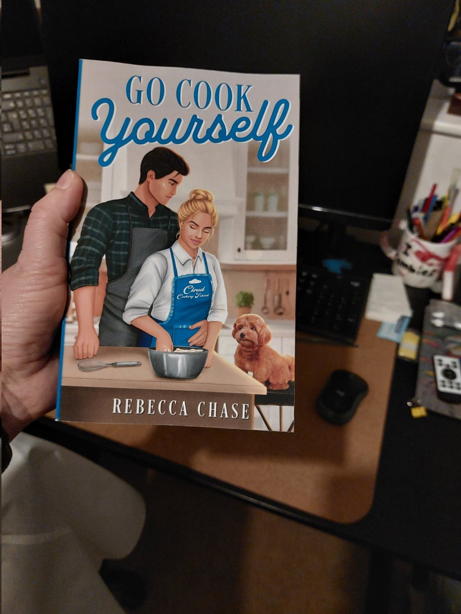 It's here @rebeccahchase ! Need to quickly make a brew then settle on the sofa.