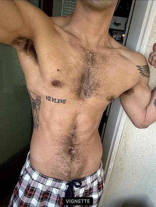 Watch Pisces's leaked NSFW photo on TwXstars