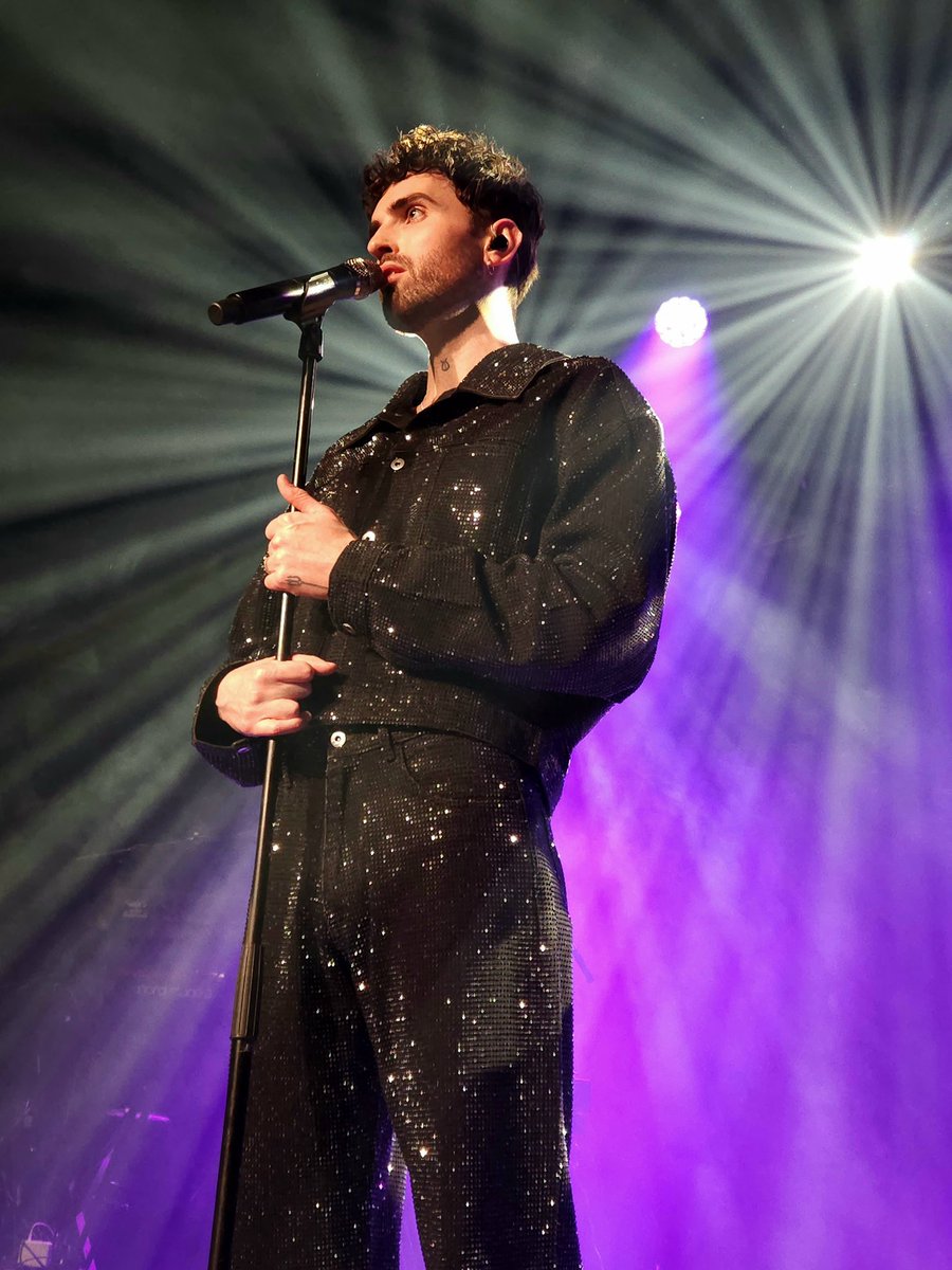 Just need to say it...
Miss this so much....🥺🥺
And everyone, too...