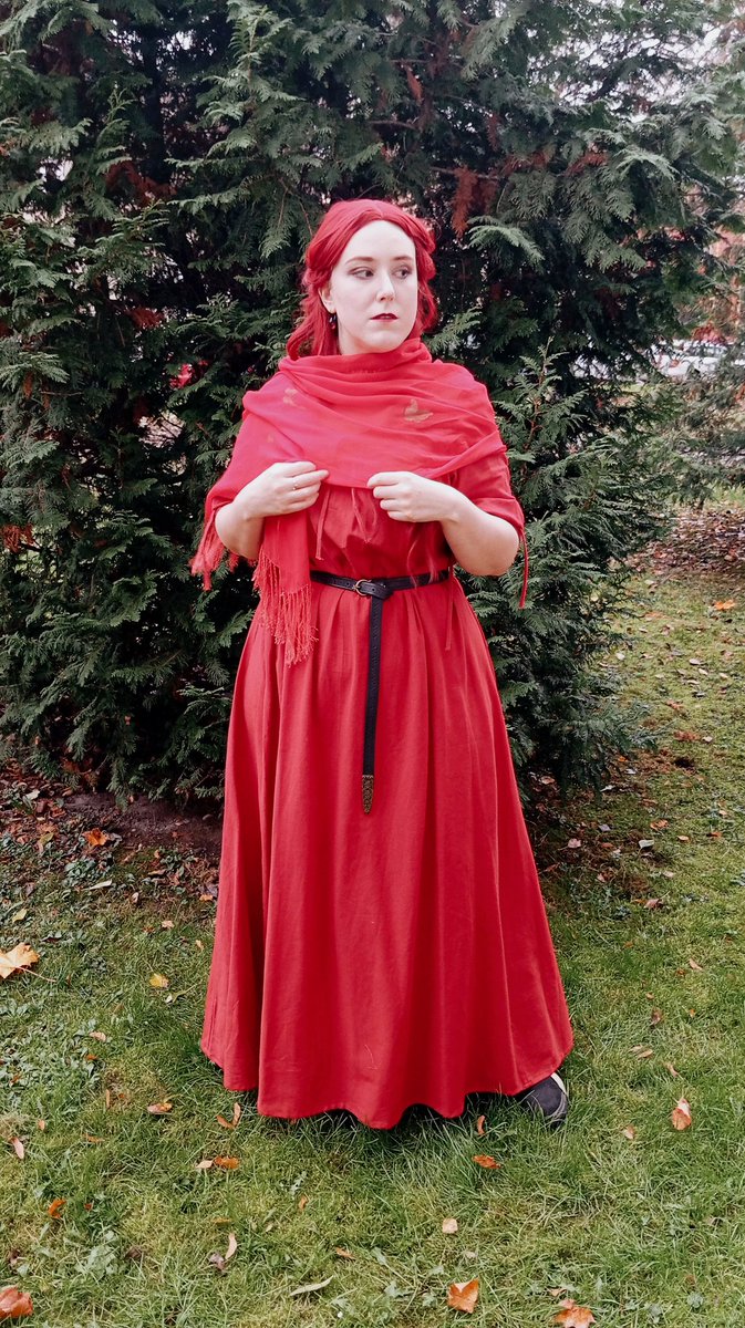 Britishumbrell1's tweet photo. Проба косплея Красной жрицы
#redwoman #melisandre #cosplay #gameofthrones https://t.co/pAoaRqQU8R