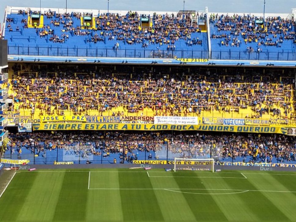 futbolanal's tweet photo. 🎟️👎 ¿BOMBONERA SEMIVACÍA? LA RECAUDACIÓN DE LA SELECCIÓN NO ES LA ESPERADA❗️

🇦🇷 Argentina vs Perú, Martes 21 hs

⁉️ A la organización le resulta raro que queden MUCHAS localidades a la venta.

🐐 Aún con Messi en el 11, se preguntan qué es lo que genera rechazo en los hinchas. https://t.co/o10Nys2jxN