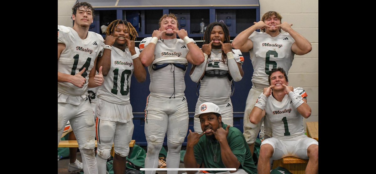 Best years of my life!! Love you boys! Thank you Mosley Football!!❤️