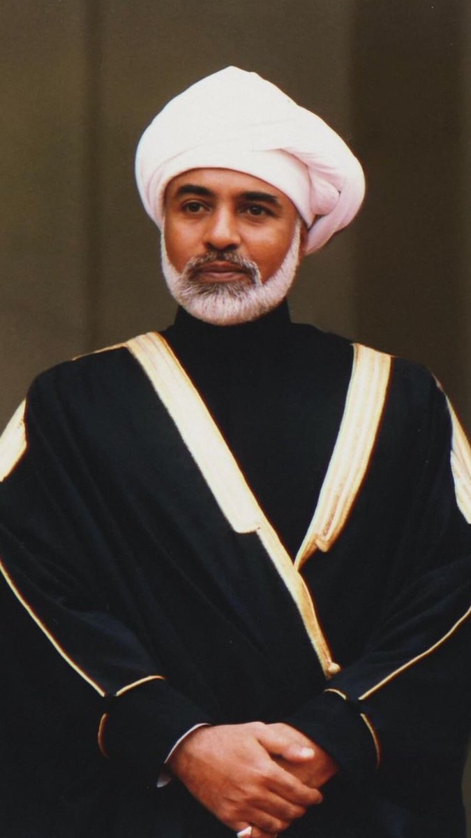 دعوااات لـلسلطان قابوس tweet media