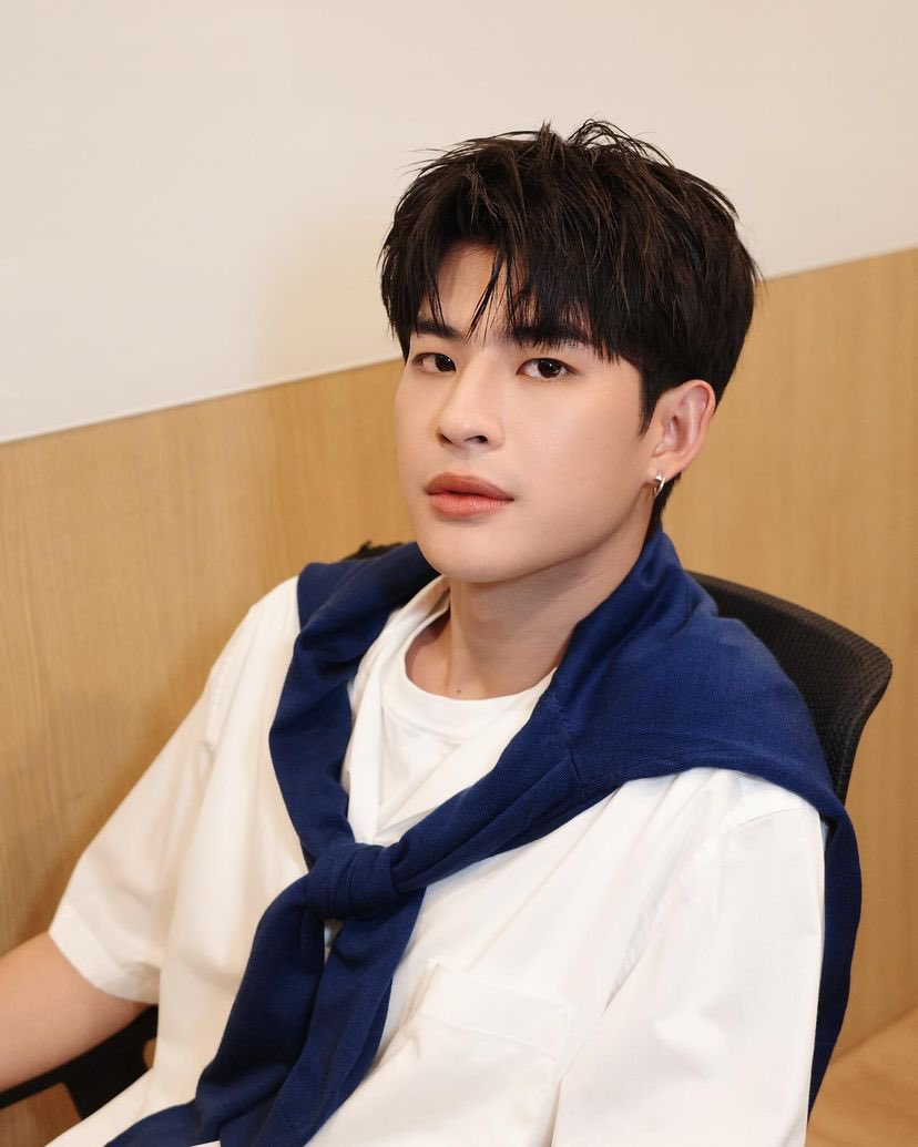 MarkOhmBrasil's tweet photo. 📸 | 17.11.2024 - Atualização story IG com Mark.

🍡~ meu amor 
©️ makeupbyrasika 

#mmarkpkk @mmarkpkk https://t.co/KPO1rSF94m