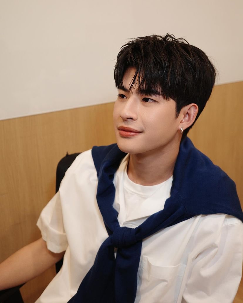 MarkOhmBrasil's tweet photo. 📸 | 17.11.2024 - Atualização story IG com Mark.

🍡~ meu amor 
©️ makeupbyrasika 

#mmarkpkk @mmarkpkk https://t.co/KPO1rSF94m