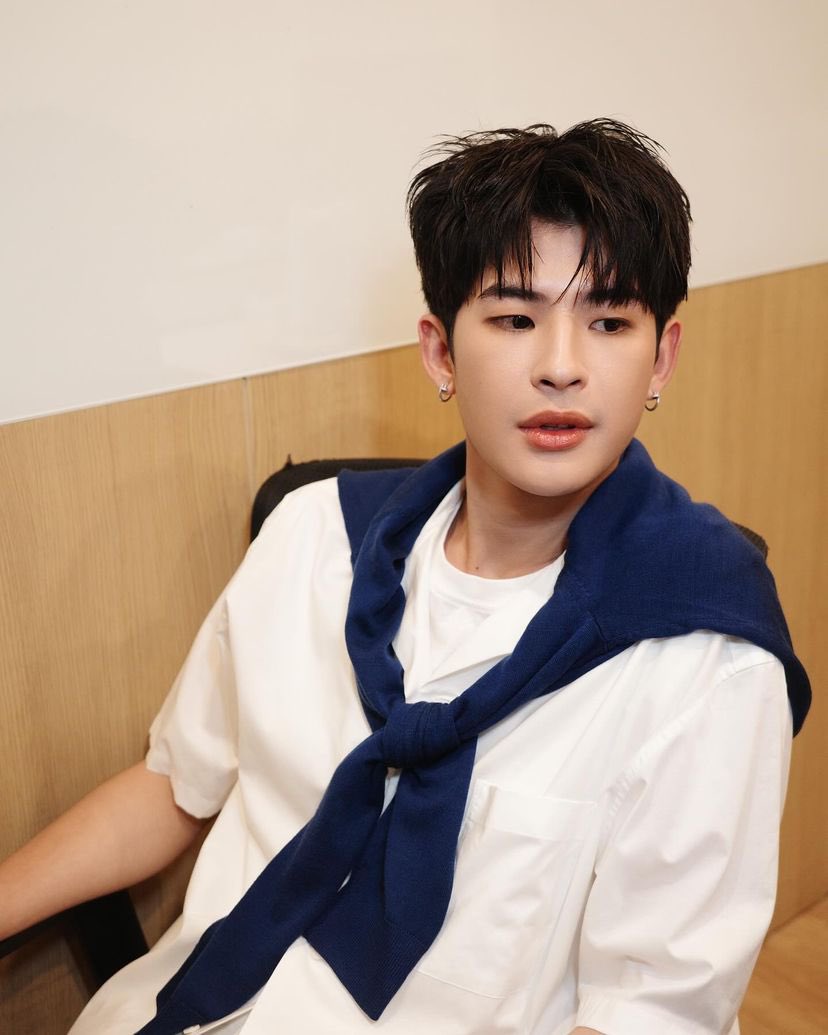 MarkOhmBrasil's tweet photo. 📸 | 17.11.2024 - Atualização story IG com Mark.

🍡~ meu amor 
©️ makeupbyrasika 

#mmarkpkk @mmarkpkk https://t.co/KPO1rSF94m