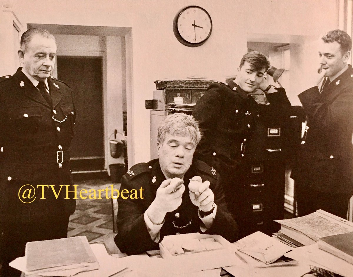 TvHeartbeat's tweet photo. Heavenly birthday wishes to our #Heartbeat legend #WilliamSimons who, as #AlfVentress, starred in more episodes of #Heartbeat than anyone else 💙 https://t.co/BDaG227V29