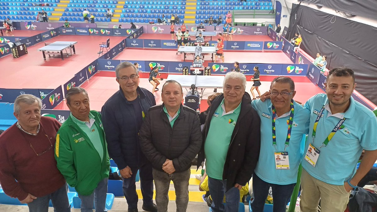 RONDA en escenarios en Manizales. Agradezco al Presidente <a href="/ACORDcaldasof/">ACORD Caldas</a> Mario César Otálvaro y sus miembros de Junta Germán Mejía Gallo y Gabriel Fernando Cárdenas. Gran trabajo en tenis de mesa de Ramón Salazar. Reconocidos #JuegosJuveniles <a href="/macotal/">Mario César Otálvaro</a> <a href="/gmg1957/">GERMÁN MEJÍA GALLO</a> <a href="/ACORDCOLOMBIA1/">Acord Col 🇨🇴 ®️</a>