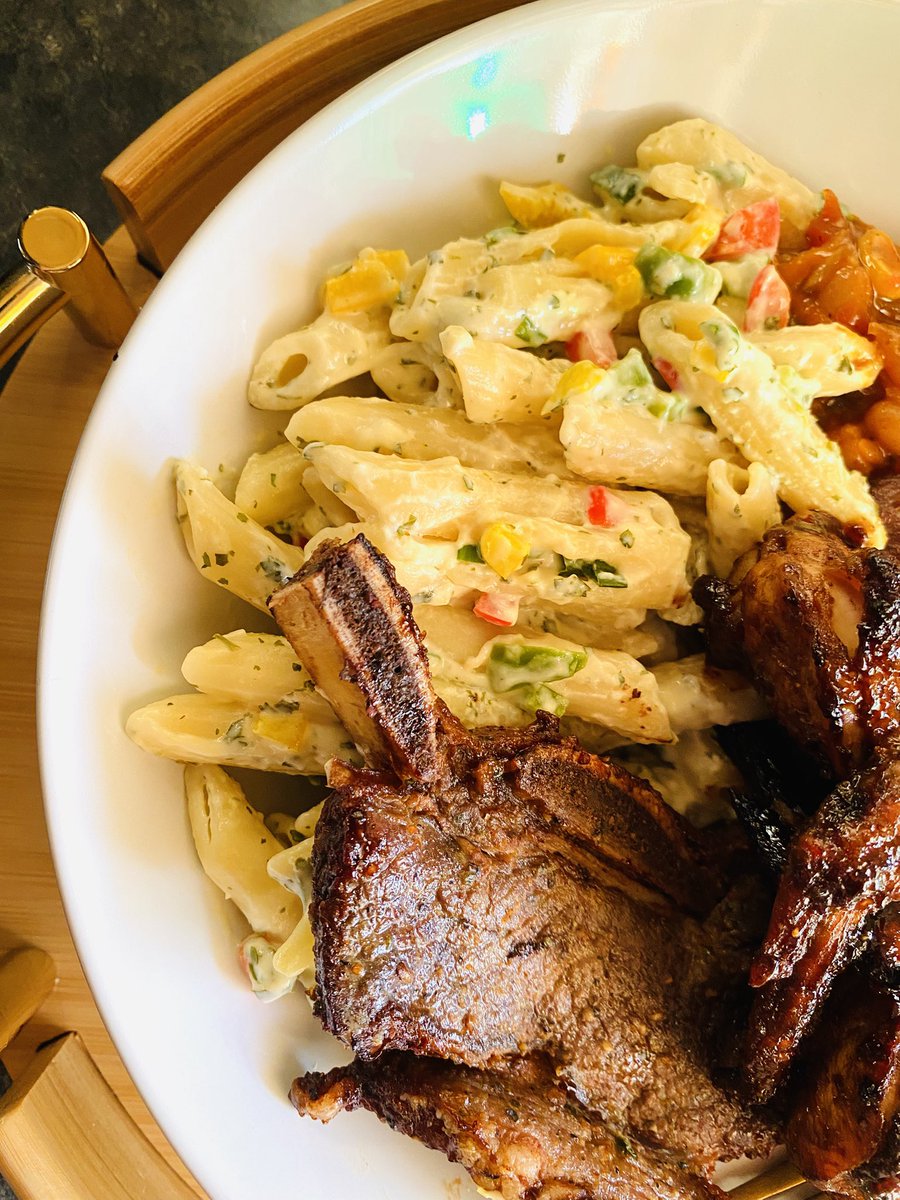 NelMohlomi's tweet photo. Wanted to make pap so bad, ka itshwara ๐คฃ๐ญ, so this is the #SundayPlate. Made my meat with Airfryer ke sana ๐คฃ๐ค๐ฝ. https://t.co/dipVnRTNjF