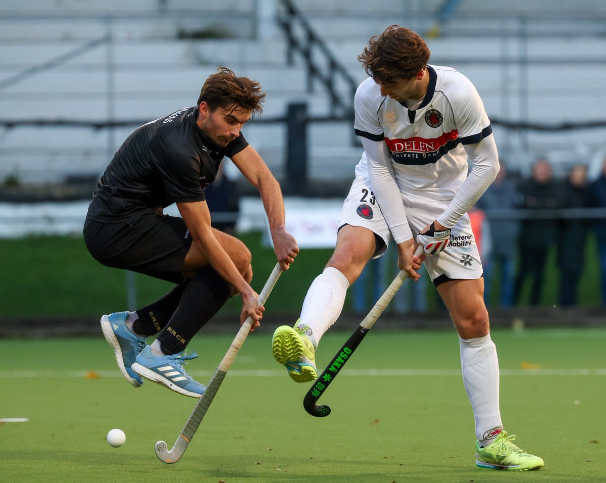 Les résultats de la 12e journée en Division d’Honneur Messieurs :

Racing – Dragons : 2-4
Léopold – Gantoise : 4-1
Daring – Waterloo Ducks : 2-4
Beerschot – Braxgata : 2-4
Namur – Herakles : 1-6
Orée – Uccle Sport : 2-4

#Hockeybe