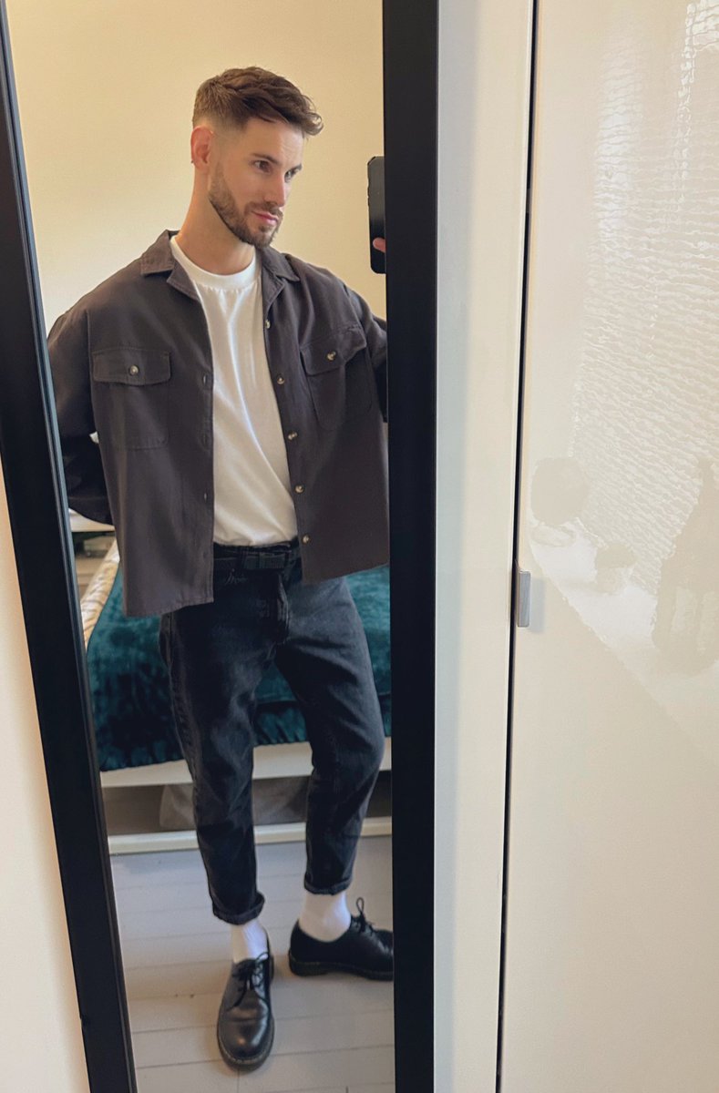 r h y s ☽ tweet media