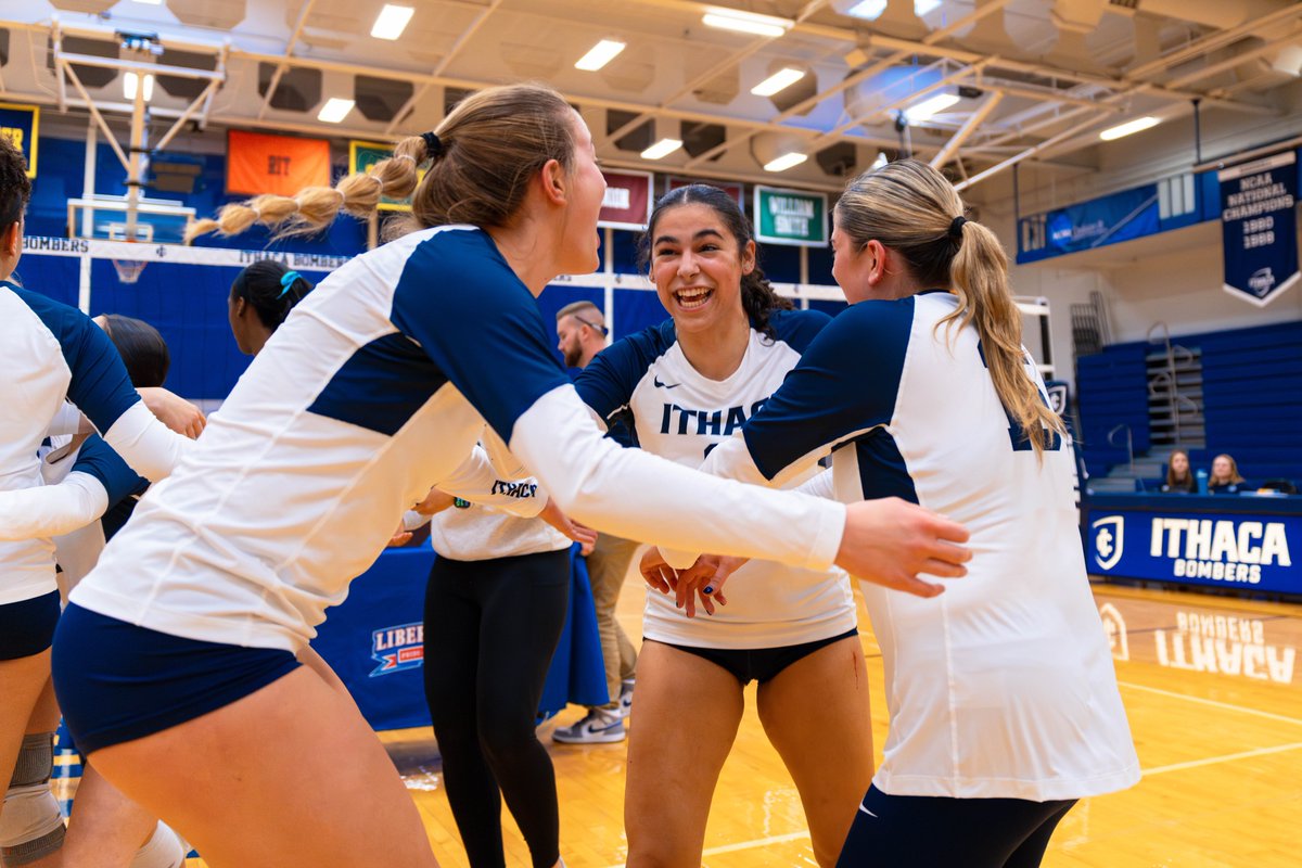 IthacaVB's tweet image. Woke up champs😎

#GoBombers x #StriveForMore