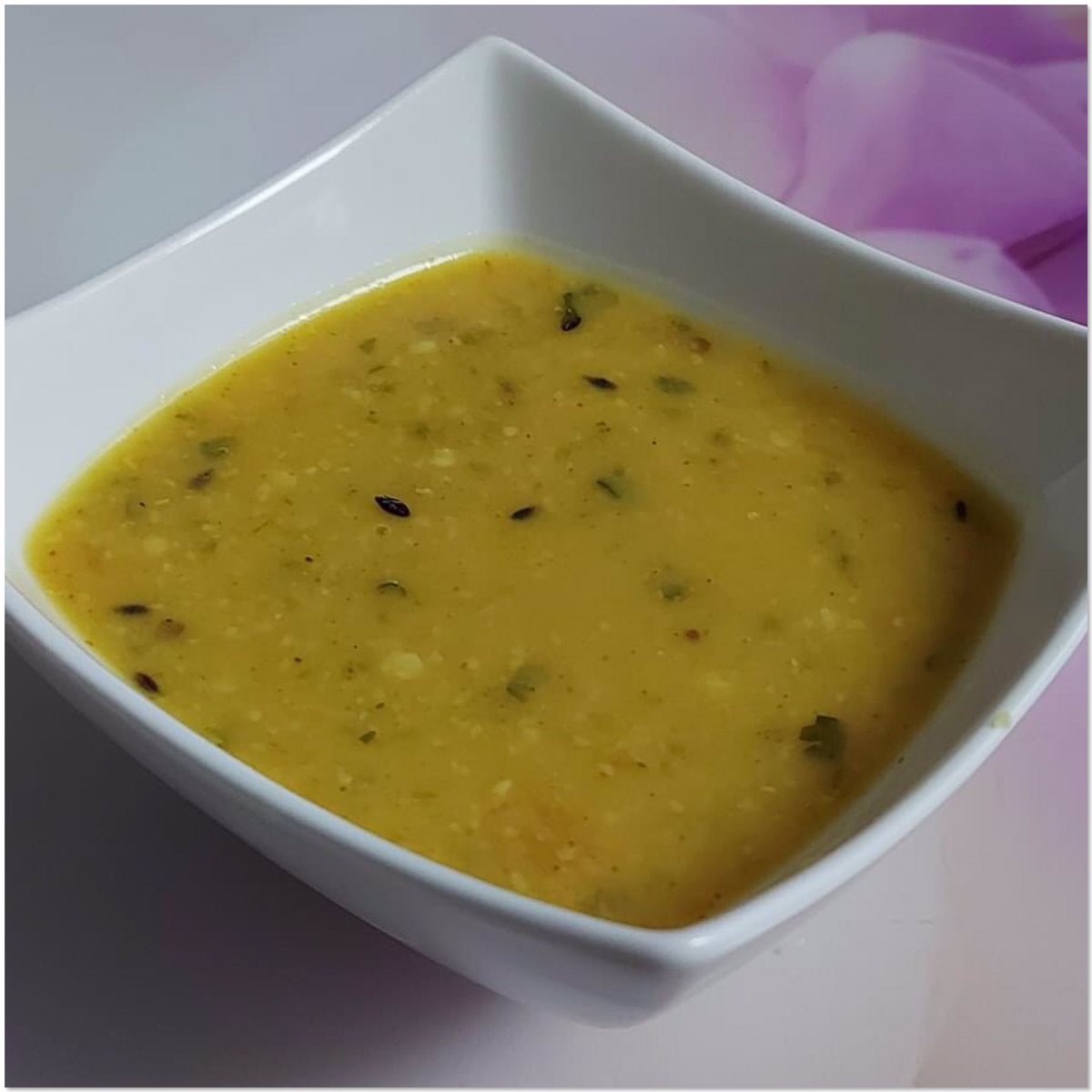 LeedSTUnited's tweet photo. Today for lunch I cooked a Dal (pressure cooker) and a spicy stuffed pepper (which is my favourite pepper dish) ๐๐คฉ๐๐ #HomeMadeFoodIsTheBest #YummyYummyInMyTummy https://t.co/uJBshNcp5m