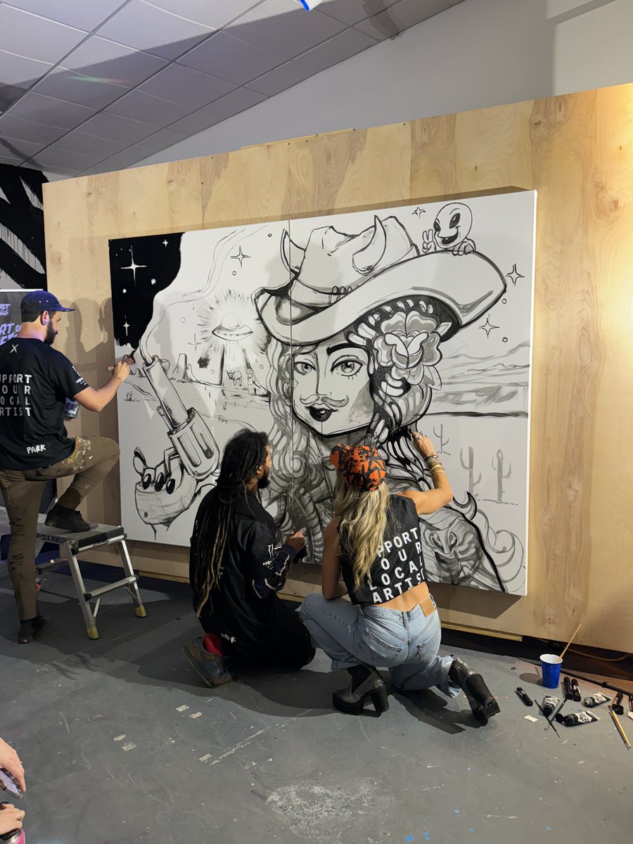 coryvanlew's tweet image. Won my first 3v3 artist battle at Secret Walls Austin…
Miami Art Basel is next.