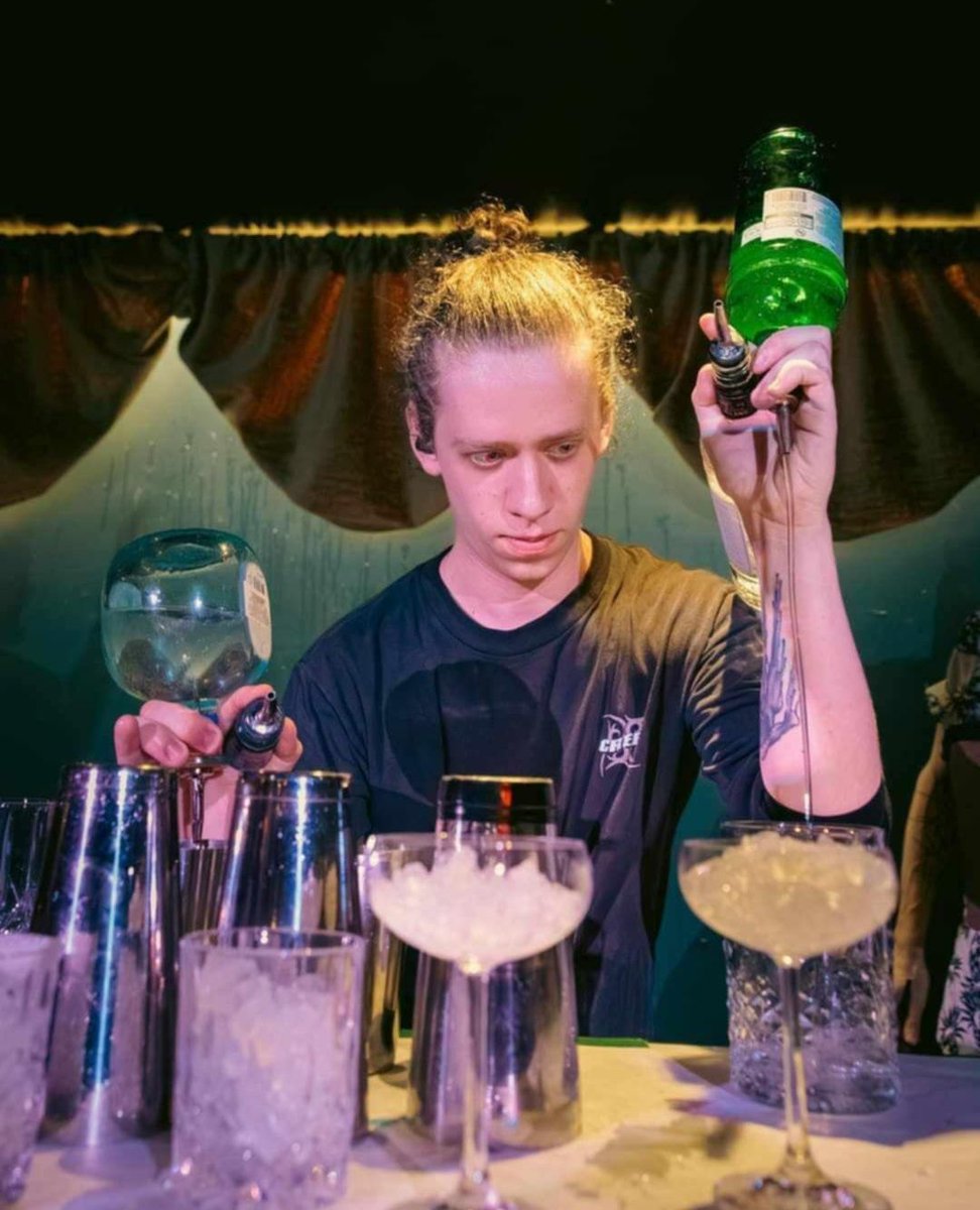 BarBootlegger's tweet image. Dans le cadre de notre série Guest bartender, nous avons le plaisir de recevoir @Patrick chiquette du @yubari mercredi 27 novembre à partir de 20hrs. En collaboration avec @brockmans, Patrick vous présentera trois cocktails exclusifs pour l’instant de la soirée. ⁠
⁠

⁠