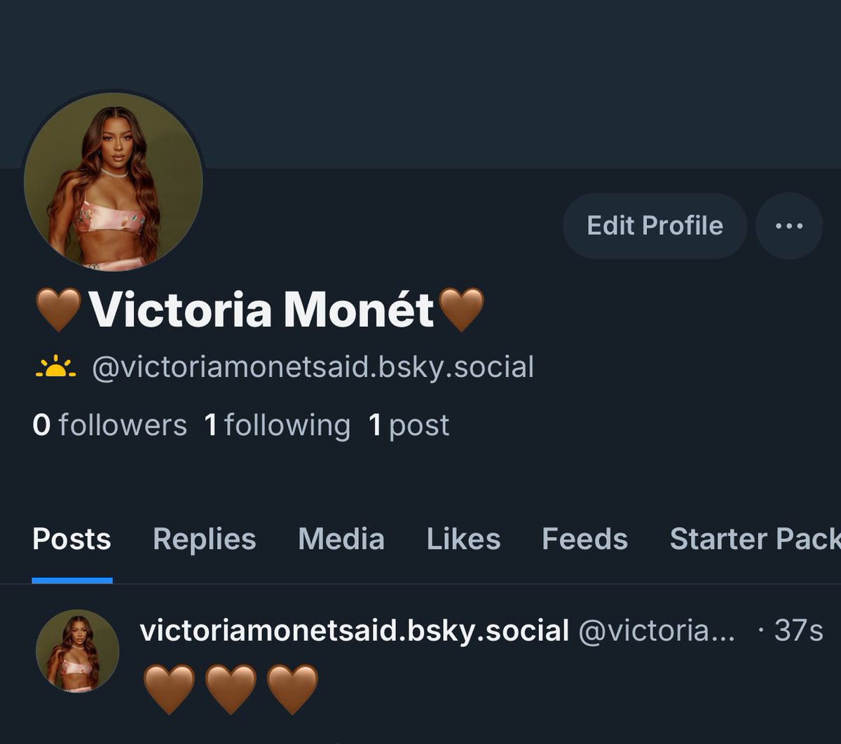 VictoriaMonet's tweet photo. I moved 🤎 https://t.co/zev4ak5S4p