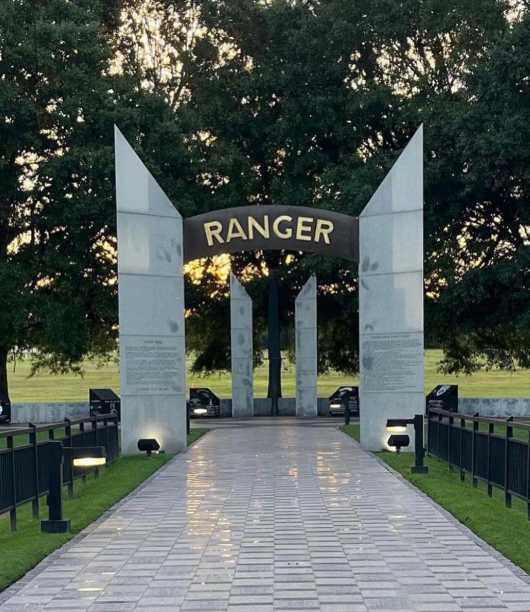 op_hawkeye's tweet photo. 11.17.1069 ~ SP4 David Torres 🇺🇸
#OpHawkeyeRemembers #DavidTorres #75thInfantry #1stCavalryDiv #VietnamWar #PurpleHeart #RLTW #supportourSOFcommunity #Operation_Hawkeye
📜 https://t.co/Js7qVxhW2R
📜 https://t.co/rq3V6fJtnE https://t.co/nYNI0K0ASJ