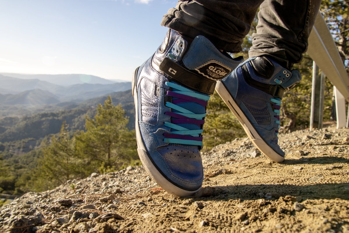 Sk8dc43's tweet photo. Blue Globe Dictators #Skateboard #skateboarder #shoe #shoes #skater #sneakerfetish #gaysneakerfetish #sneaker #sneakers #trainers #hitops #twitersneakercommunity #globehitops #globeshoes https://t.co/U34rdz7Y7S
