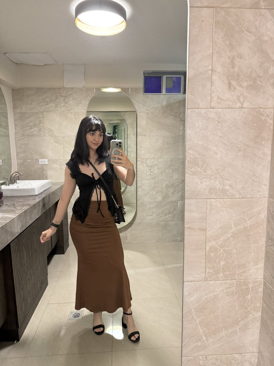 LVI 𝒜𝓂𝒶𝓇𝒶 tweet media