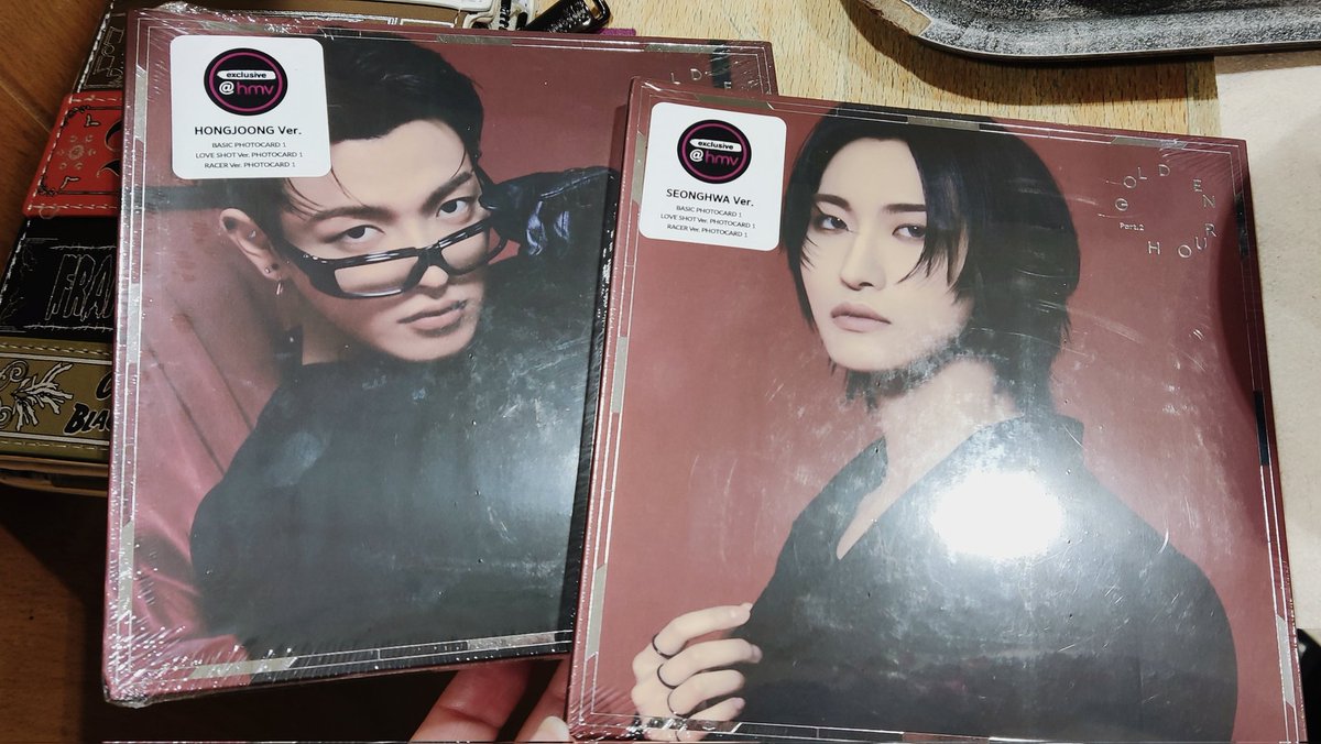 H0NGJ00NG_1117's tweet image. Bought two Golden Hour albums for my collection in Inverness, UK~!  
🧊🔥✨ @hello82official
@hello82EUROPE #82giveaway
#MyLocalHMV #hello82