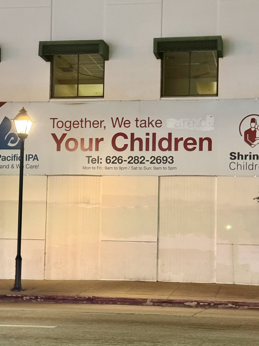 JMDocumentaries's tweet image. Spotted In L. A. 
People are waking up. 
Shriners are Masons.