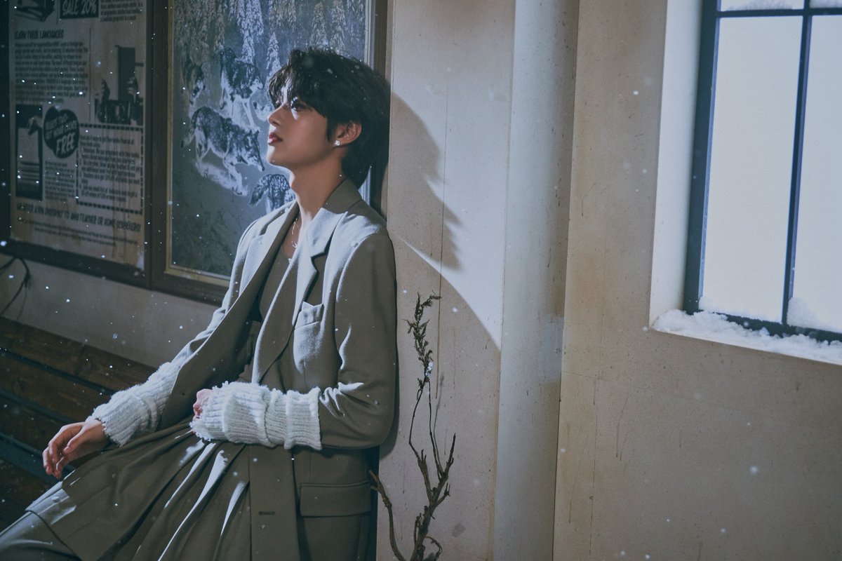 ANDTEAMFR_FAN's tweet photo. 17.11.24⇶ 📸
‣ Les photos teasers de #EJ pour ' 雪明かり Yukiakari ' ont été dévoilés ❄️
⤷ YUKIAKARI CONCEPT PHOTO
#雪明かり_Yukiakari
#Light_Up_andTEAM
#ANDTEAND #LUNE
@andTEAMofficial https://t.co/YsaQiXozlJ