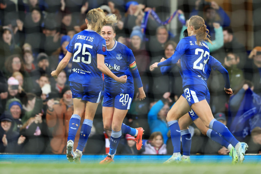 em_sandy's tweet photo. Everton beat local rivals Liverpool thanks to a controversial penalty from Katja Snoeijs to mark their final WSL match at Goodison Park. 

Report ✍️👇 #efc #lfc 

https://t.co/nENhRohtDV https://t.co/PTiiXerwL2