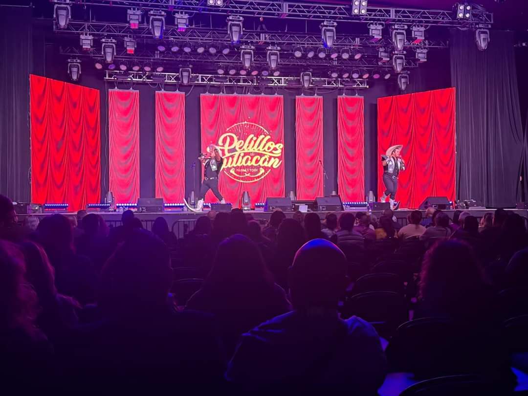 Que alegría ser parte de este sueño! ❤️

Gracias a LA INDIA YURIDIA  por invitarnos a abrir su espectáculo en #Spotligth29Casino de #Coachella #California  😎🔥 

Gracias a todo el equipo por todas las atenciones! 🤠🥹
Hoy en #SanJose y el 22 en #Puebla 
<a href="/CocoEntUSA/">CocoEntertainmentUSA</a>