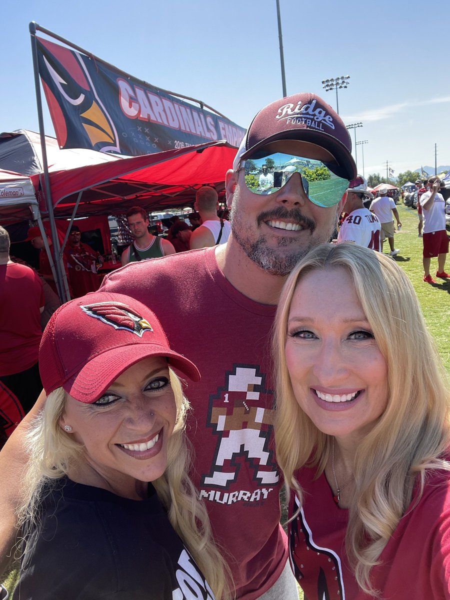 It’s Bye week and you’re not watching our Cardinals so you have plenty of time to vote for our Fan of the Year <a href="/jayhastings79/">#KNP Jay</a> today at least ten times!  Hit the link and repost so others do too! 

nfl.com/honors/fan-of-…
#birdgang