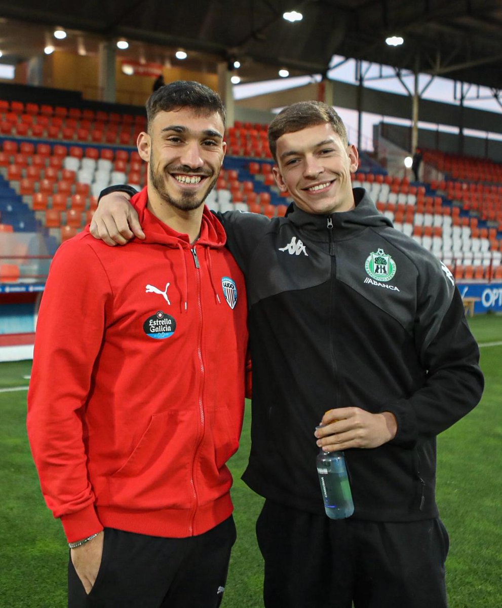 O @DassFigueiras (@dassfigueiras) on Twitter photo Dous grandes amigos deportivistas <a href="/martin8a9/">Martín</a> e <a href="/DiegoGomeez2004/">Diego Gomez</a> antes de enfrentarse no Anxo Carro no <a href="/CDeportivoLugo/">Club Deportivo Lugo 🪓</a> <a href="/CD_Arenteiro/">CD Arenteiro</a> Dous grandes amigos deportivistas <a href="/martin8a9/">Martín</a> e <a href="/DiegoGomeez2004/">Diego Gomez</a> antes de enfrentarse no Anxo Carro no <a href="/CDeportivoLugo/">Club Deportivo Lugo 🪓</a> <a href="/CD_Arenteiro/">CD Arenteiro</a>