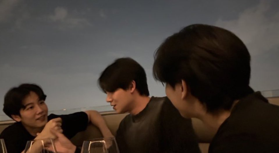 bluebabe__'s tweet photo. อหหหหหหหหหหหหหหหหหหหหหๆๆๆๆๆๆๆๆๆๆ ชหหห. คุณตำรวจฟินของกลางอีกแล้ว สาววายจับคุณตำรวจเลยค่าา😭😭😭😭 เฮ้ววววววววมี https://t.co/67spYDIRRr