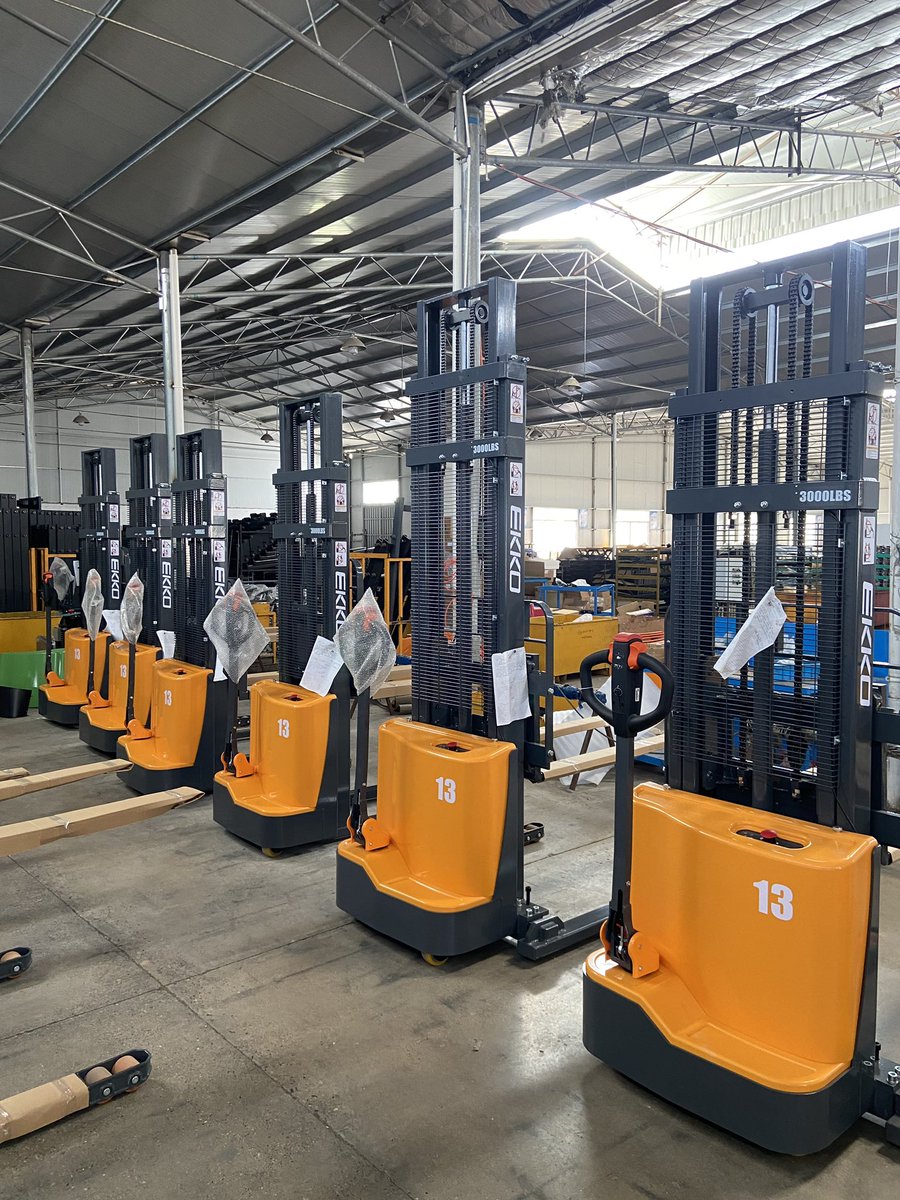 EKKOlifts's tweet photo. #EB13C and EB13CD-Li Series Electric Stacker in stock now. High quality and cost-effective! 2800lb Cap,98/119/138’’Lift. Curtis Control, Lithium or industrial Battery 24V/50Ah, On Board Charger. https://t.co/WHEJyJAut1 877-232-6517 info@ekkolifts.com #ekkolifts #ekko #forklift https://t.co/6xjNxYnbPi