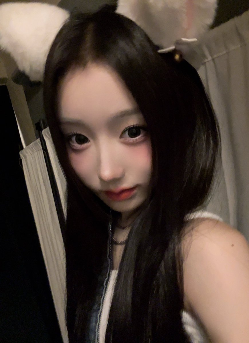 meispics's tweet photo. [ #메이 's X update ] 241117

#SAYMYNAME #세이마이네임 #SMN #MEI https://t.co/RM4s1yaVtD