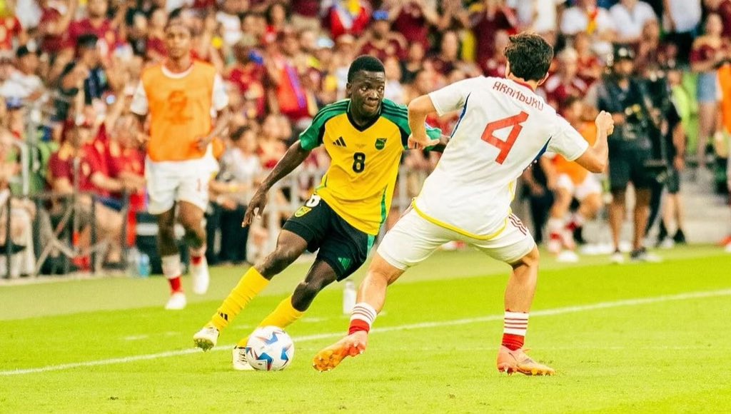 USMNTOtaku's tweet photo. 🎙️🚨 RIVAL WATCH: Jamaica’s head coach, Steve McClaren, confirms in a press conference Ethan Pinnock, Michail Antonio, and Kaheim Dixon, did not travel for the 2nd leg match vs the USMNT. Pinnock did not recover from an injury he picked up before camp, and Antonio & Dixon lost their passports and was too late to get new ones. ❌🇯🇲
