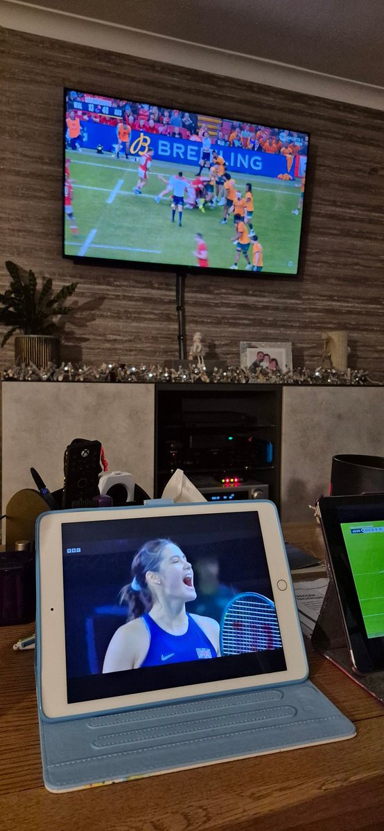 ACESTAR76's tweet photo. Well done @EmmaRaducanu great match 🎉  #TeamGB #backthebrits
Shame the same can't be said for Wales who appear to have fallen apart 😔 https://t.co/j378hqrg1T
