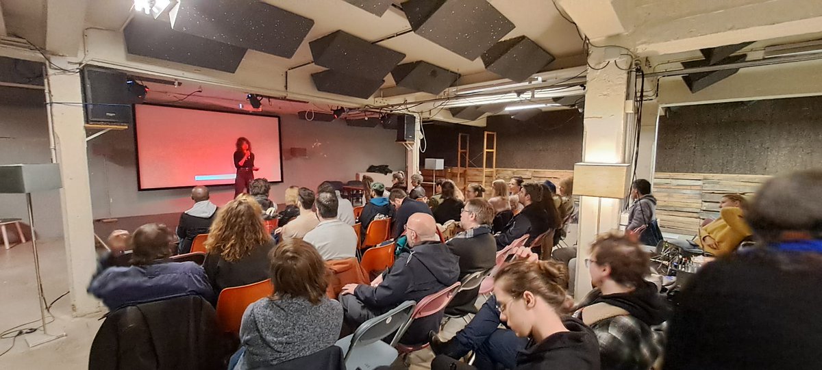 RevPermanente's tweet photo. 🔴 Une cinquantaine de personnes présentes à la projection du film "S'ils touchent à l'un d'entre nous" à Bruxelles. La lutte des Neuhauser s'internationalise ✊ https://t.co/umU215h82C