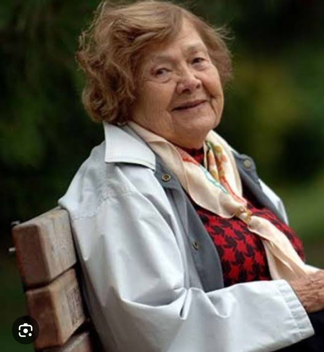 Muazzez İlmiye Çığ'ın Düşündürdükleri 

Muazzez İlmiye Çığ, Atatürk'ün kurduğu laik Cumhuriyet'in sembollerinden biriydi. Muazzez İlmiye Çığ, Atatürk'ün vizyonunun, uygarlık algısının sembolü gibiydi. Atatürk, Türkiye Cumhuriyeti'ni kurduğunda kavrayıcı, kapsayıcı bir uygarlık