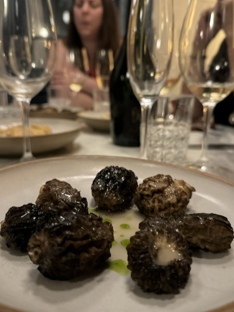 hbalwineok's tweet photo. Mengano está hoy en la cúspide de la gastronomía Porteña. Todo a un nivel 🔝 https://t.co/L7oYNyoDDR
