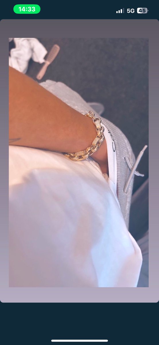 RE TWEET THIS POST IF YOU WANT THIS DICK INSIDE YOU🌶️😏🤩…

Also new new uploads on my wall on my only fans 👇🏼👀

onlyfans.com/craigm_02